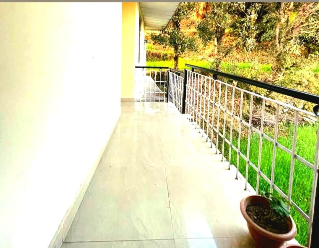 The Lake Cottage By Vrb Hotels Dharamshala Buitenkant foto
