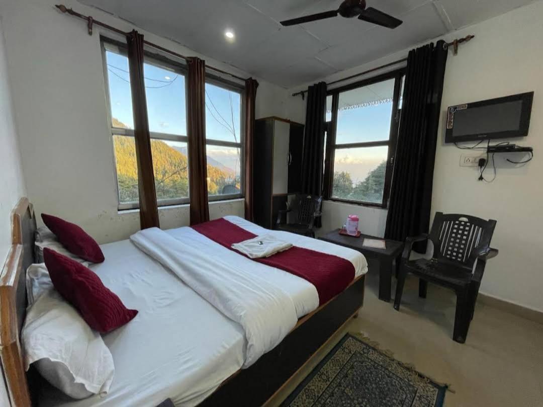 The Lake Cottage By Vrb Hotels Dharamshala Buitenkant foto